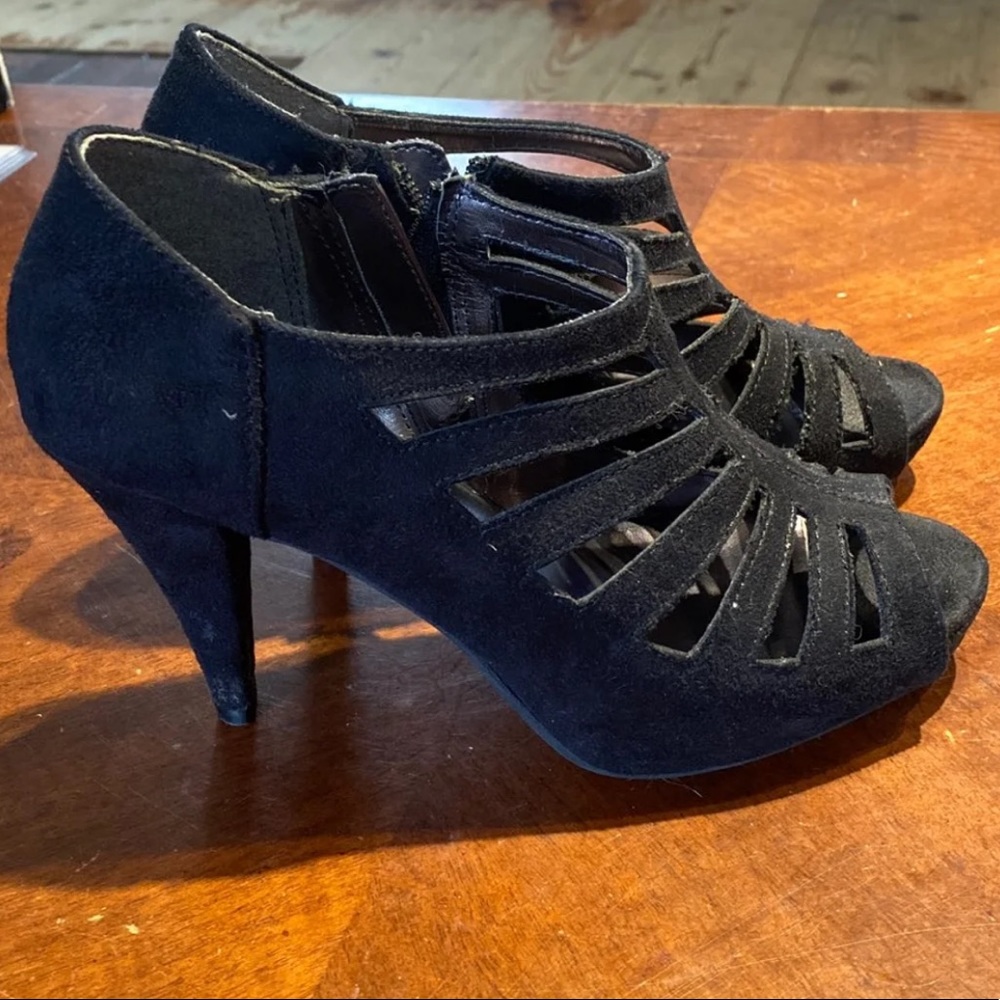Apt 9 heels